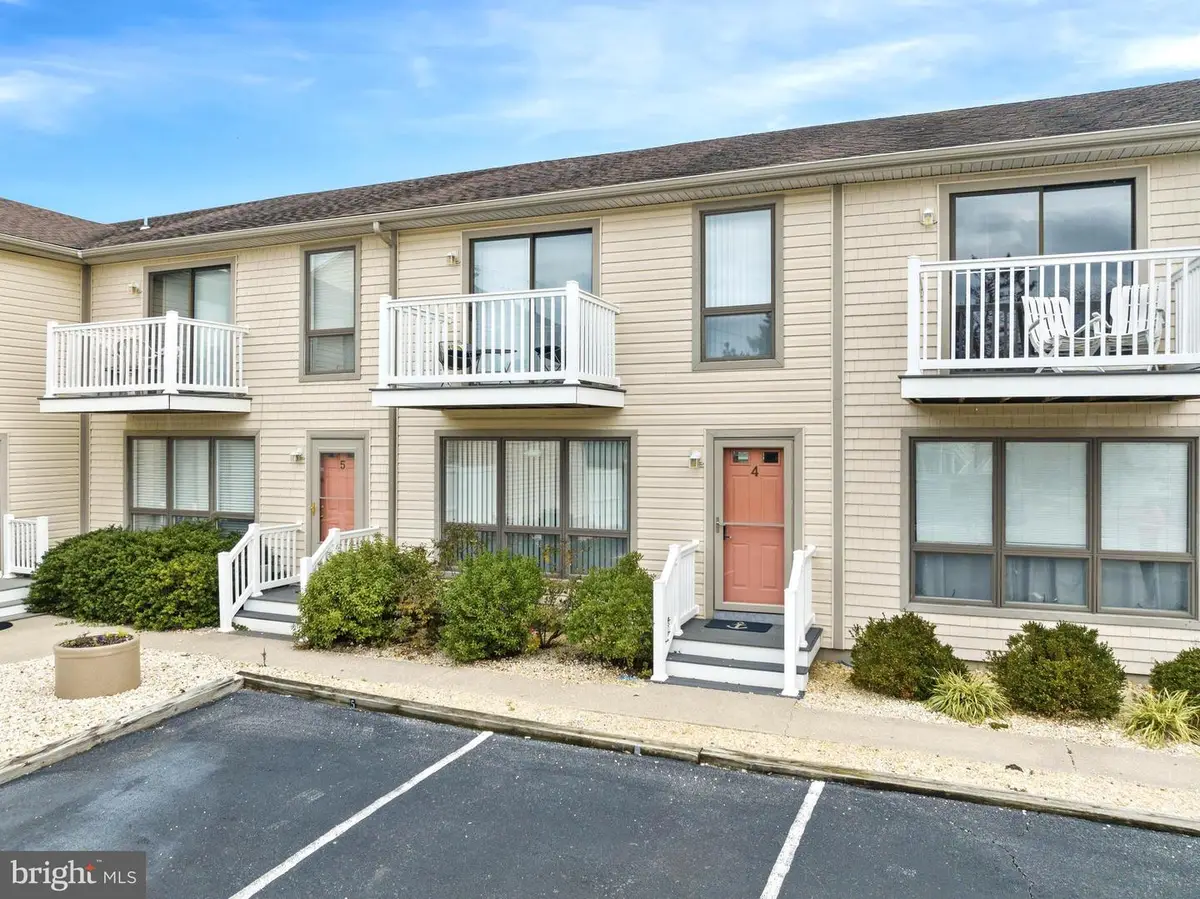 215 Cedar St #4, Lewes, DE 19958 - #1