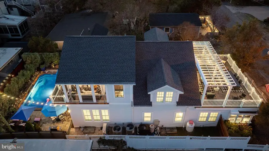 14 Swedes St, Dewey Beach, DE 19971 - #2