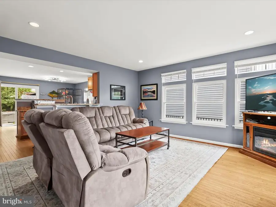 1619 Shore Dr, Edgewater, MD 21037 - Image #3