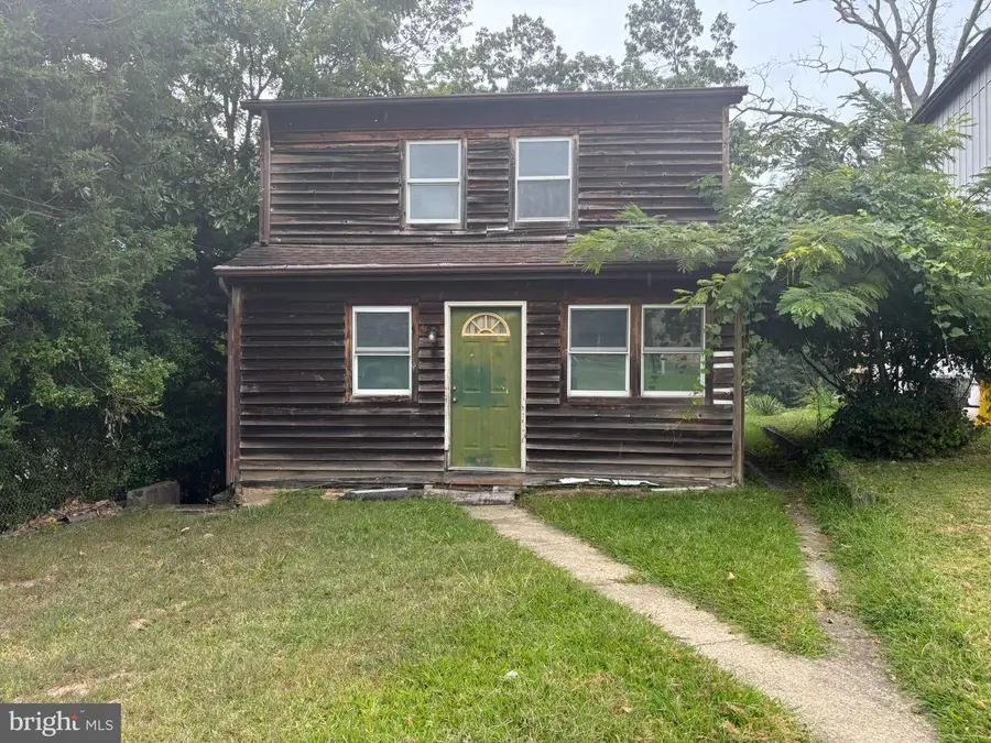 1326 Edna Rd, Pasadena, MD 21122 - Image #2