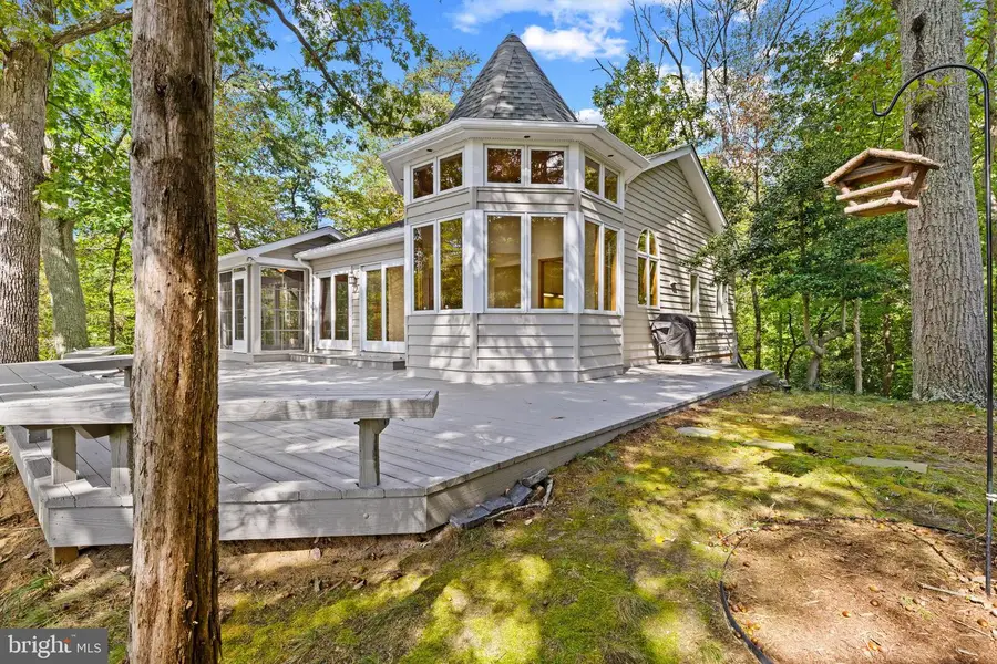 105 Wallace Manor Rd, Edgewater, MD 21037 - #2