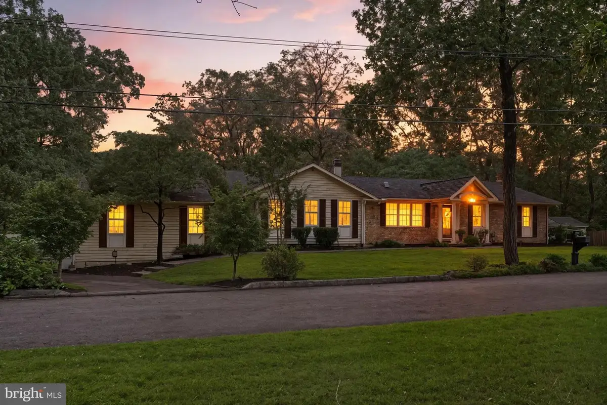 7 Ken Mar Ave, Pasadena, MD 21122 - Image #1