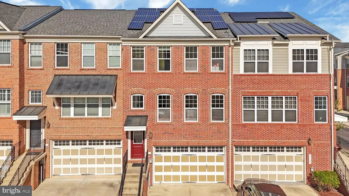 2727 Amber Crest Rd, Hanover, MD 21076 - Image #1