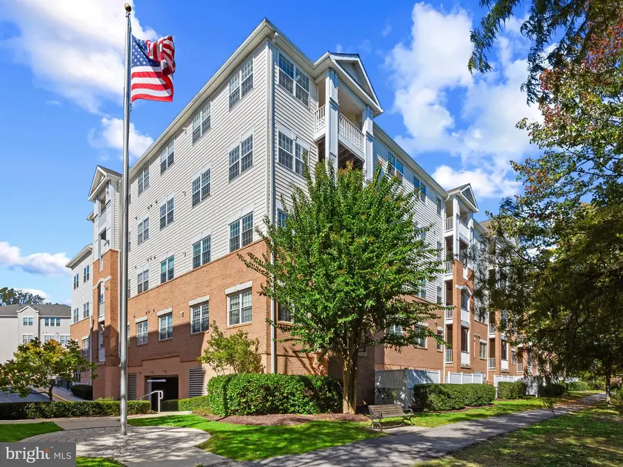 2607 Chapel Lake Dr #208, Gambrills, MD 21054 - Image #2