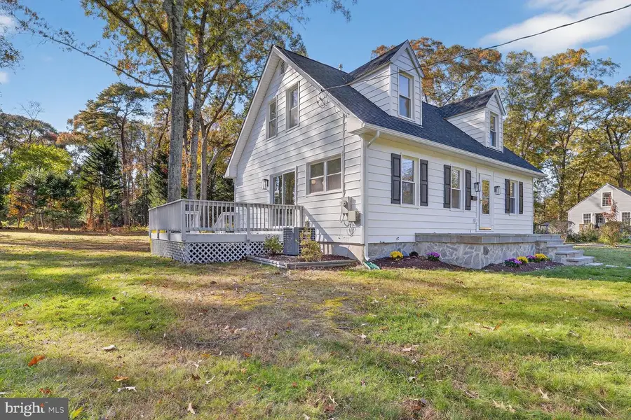 106 Railroad Ave, Pasadena, MD 21122 - Image #3