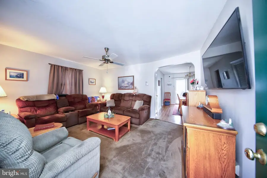 105 Chestnut Ln, Glen Burnie, MD 21061 - Image #3