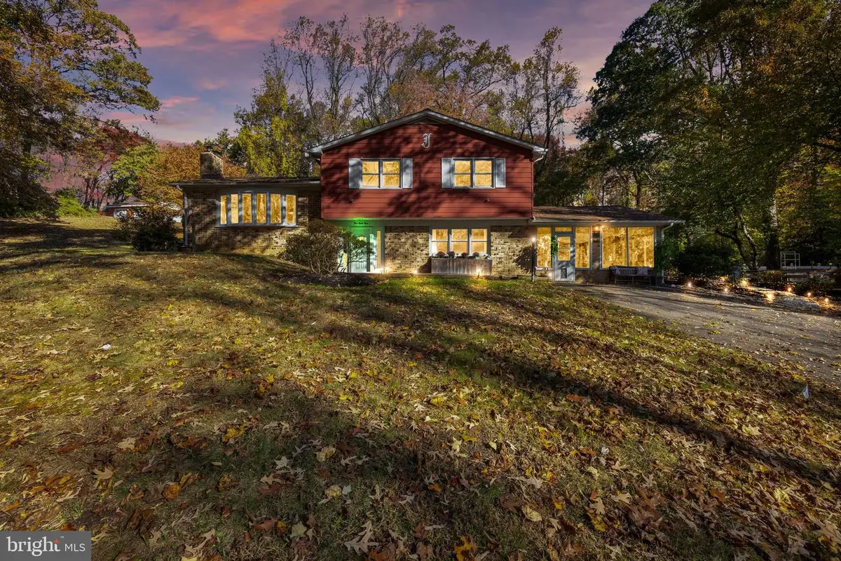 983 Wayside Dr, Crownsville, MD 21032 - Image #1