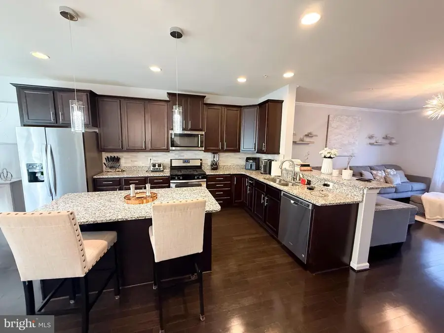 221 Gunther Pl, Glen Burnie, MD 21060 - Image #3