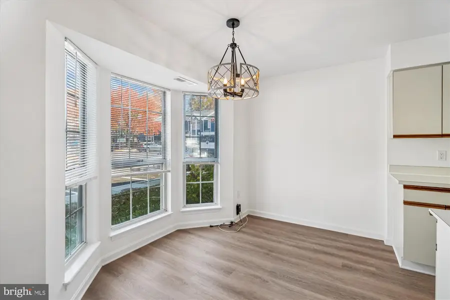 986 Breakwater Dr, Annapolis, MD 21403 - Image #2