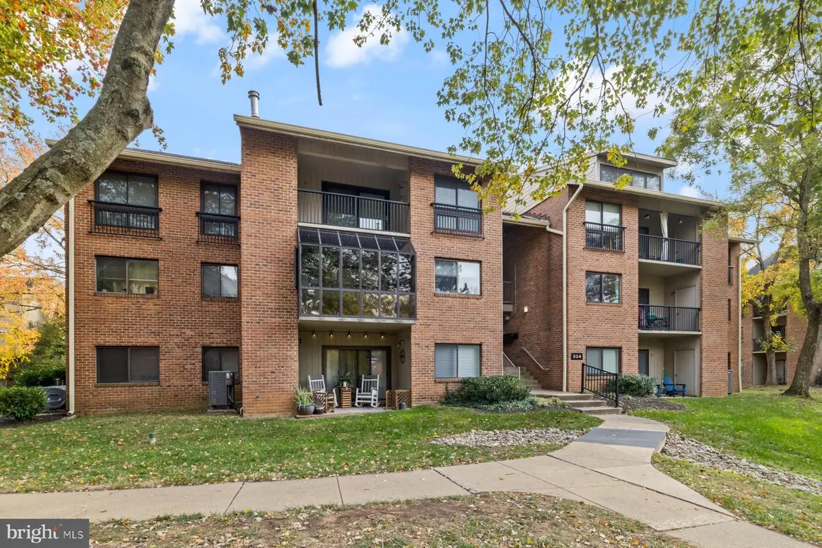 304-g Hilltop Ln, Annapolis, MD 21403 - Image #1