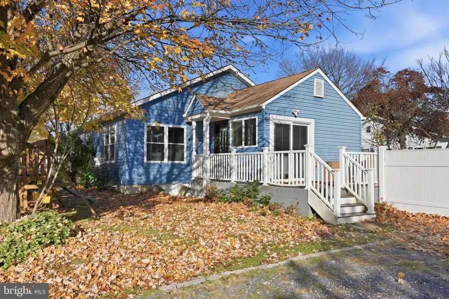 339 Beach Ave, Pasadena, MD 21122 - Image #2