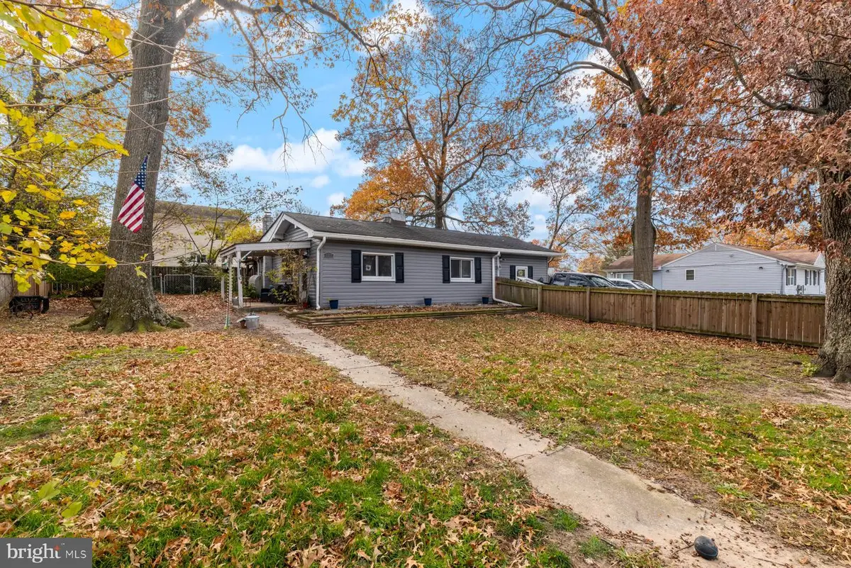 727 213th St, Pasadena, MD 21122 - Image #1