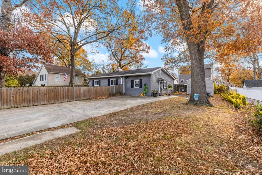 727 213th St, Pasadena, MD 21122 - Image #3