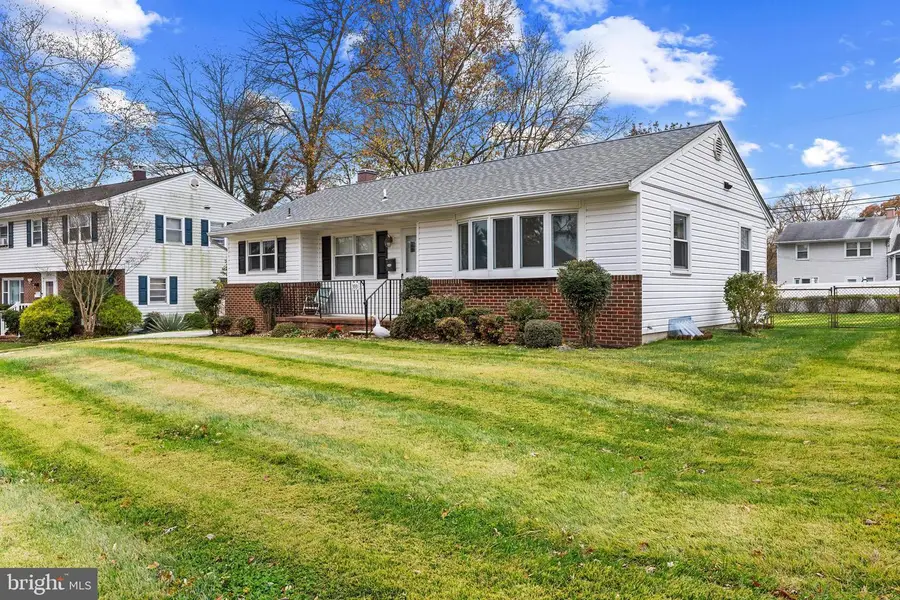 393 Jaybea Ct, Glen Burnie, MD 21061 - Image #2