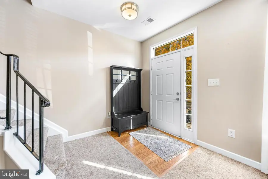 8656 Willow Leaf Ln, Odenton, MD 21113 - Image #3