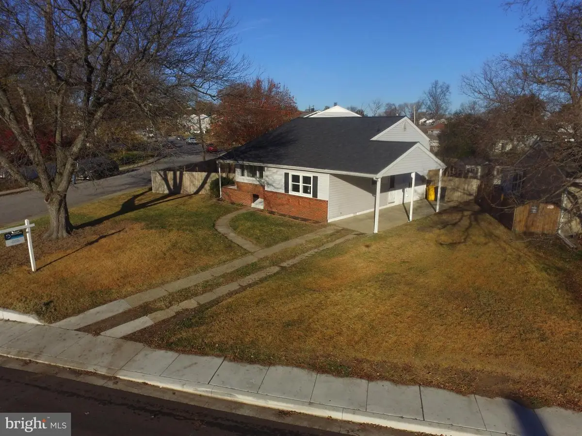 204 Ridgely Rd, Glen Burnie, MD 21061 - Image #1