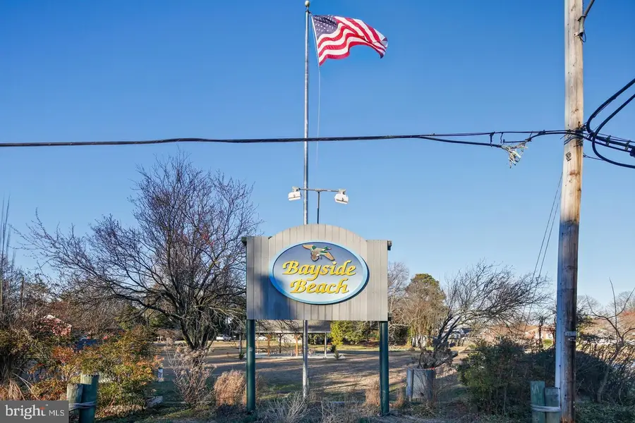 7819 Appletree Rd, Pasadena, MD 21122 - Image #2