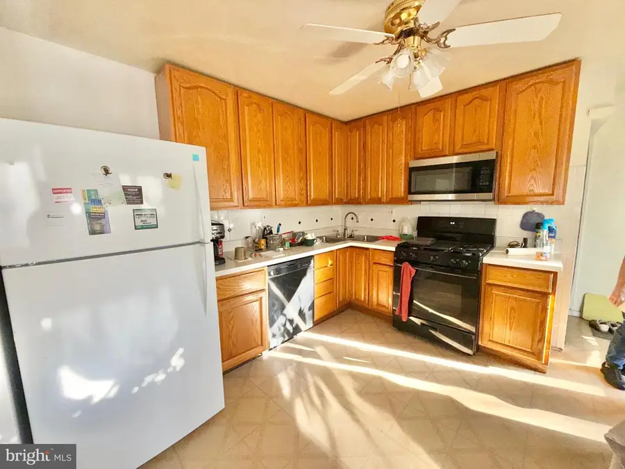 7956 Oakwood Rd, Glen Burnie, MD 21061 - Image #2