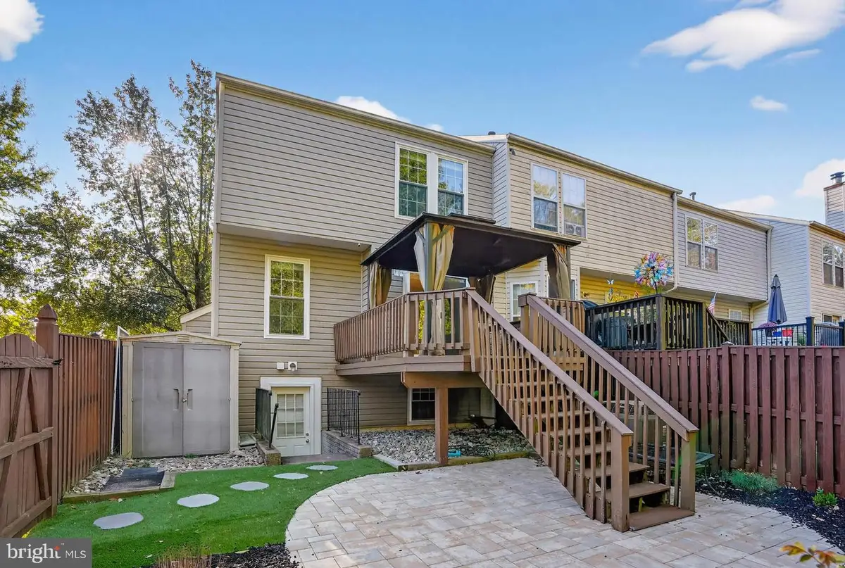 2512 Summers Ridge Dr, Odenton, MD 21113 - Image #1