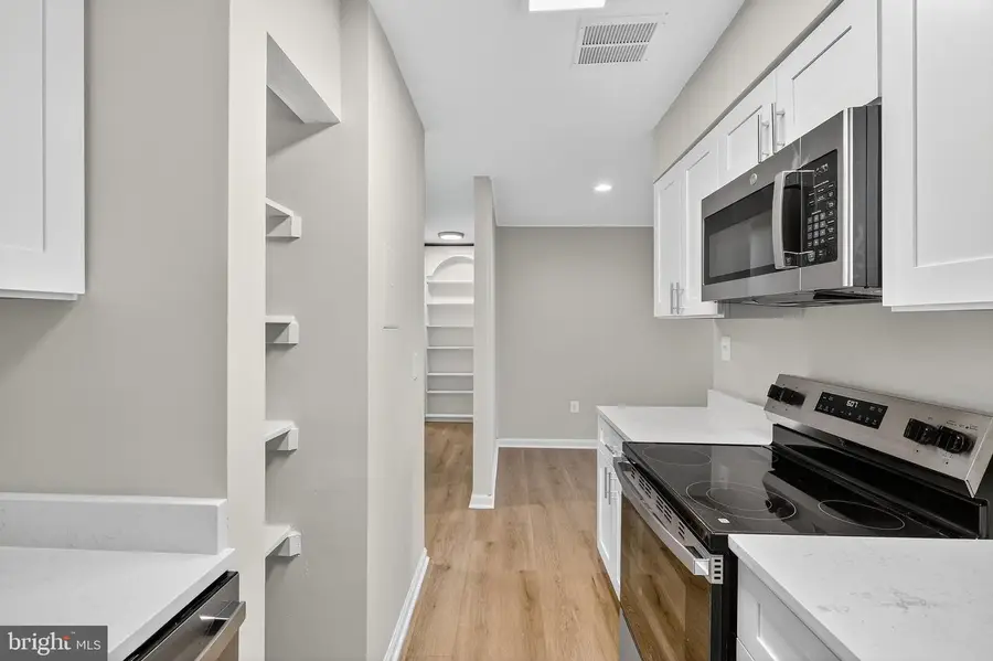 9 Silverwood Cir #3, Annapolis, MD 21403 - Image #2