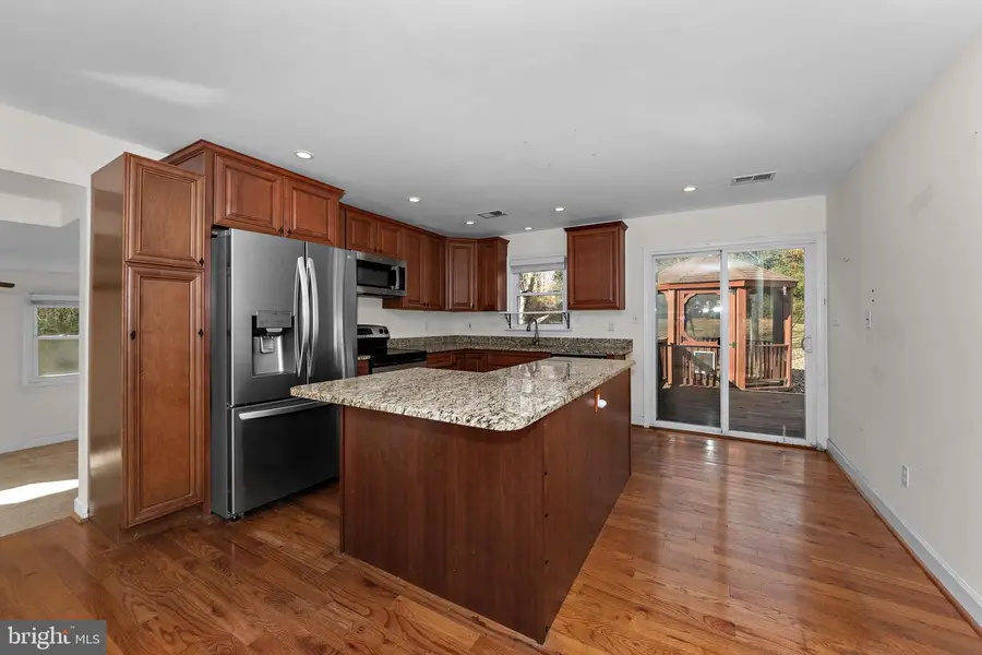 115 Valley View Ave, Edgewater, MD 21037 - Image #3