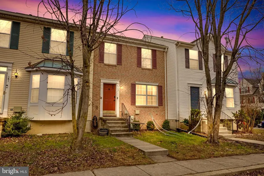 163 Langdon Farm Cir, Odenton, MD 21113 - Image #2