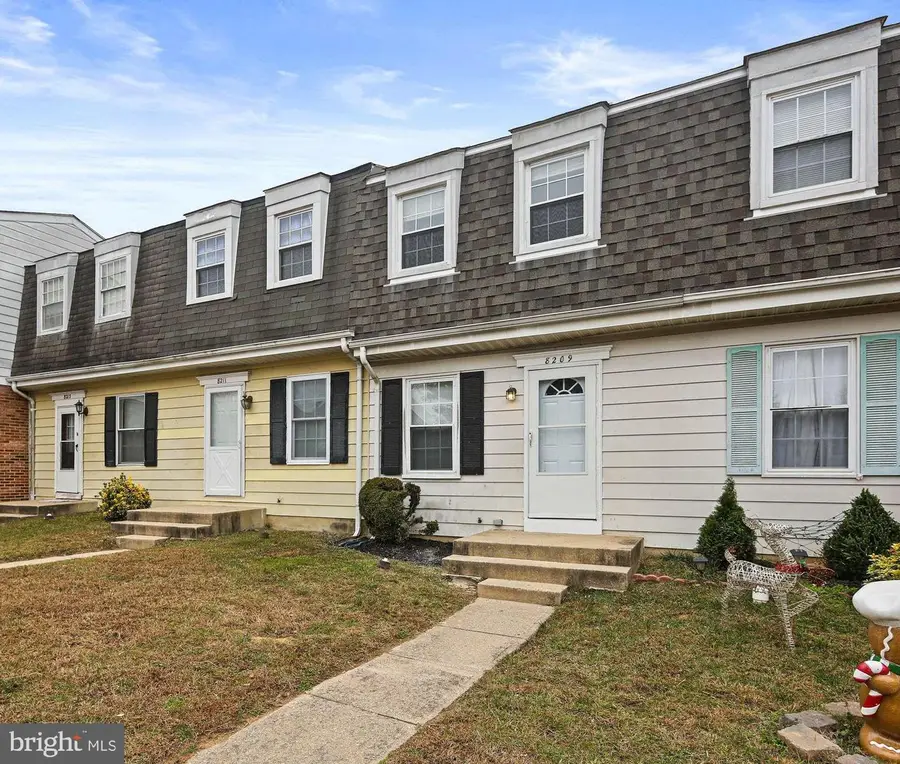 8209 Stewarton Ct, Severn, MD 21144 - Image #2