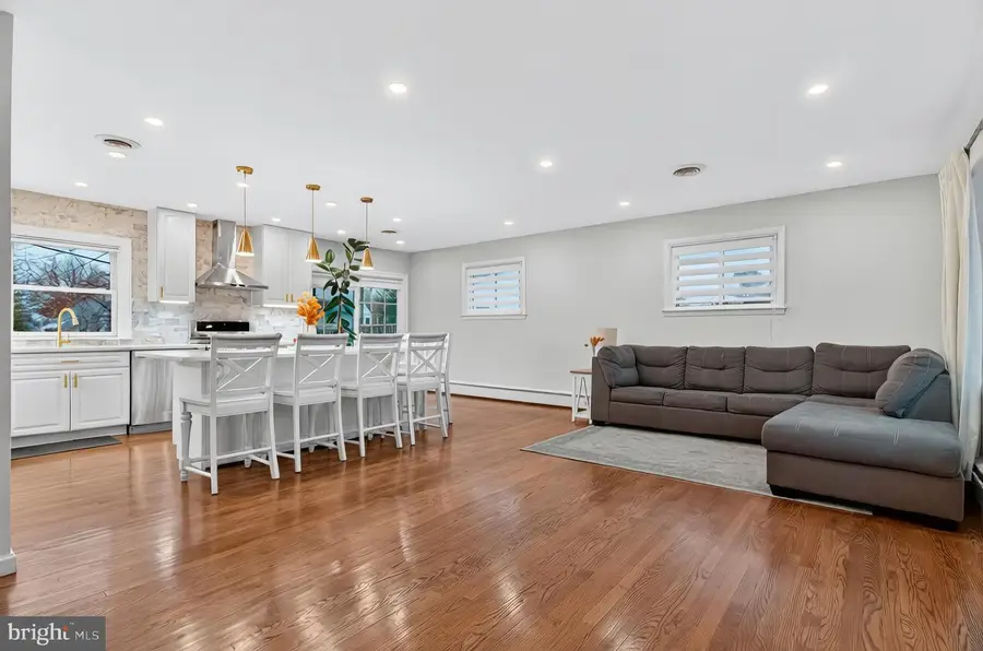 107 Michael Ave, Linthicum Heights, MD 21090 - Image #2