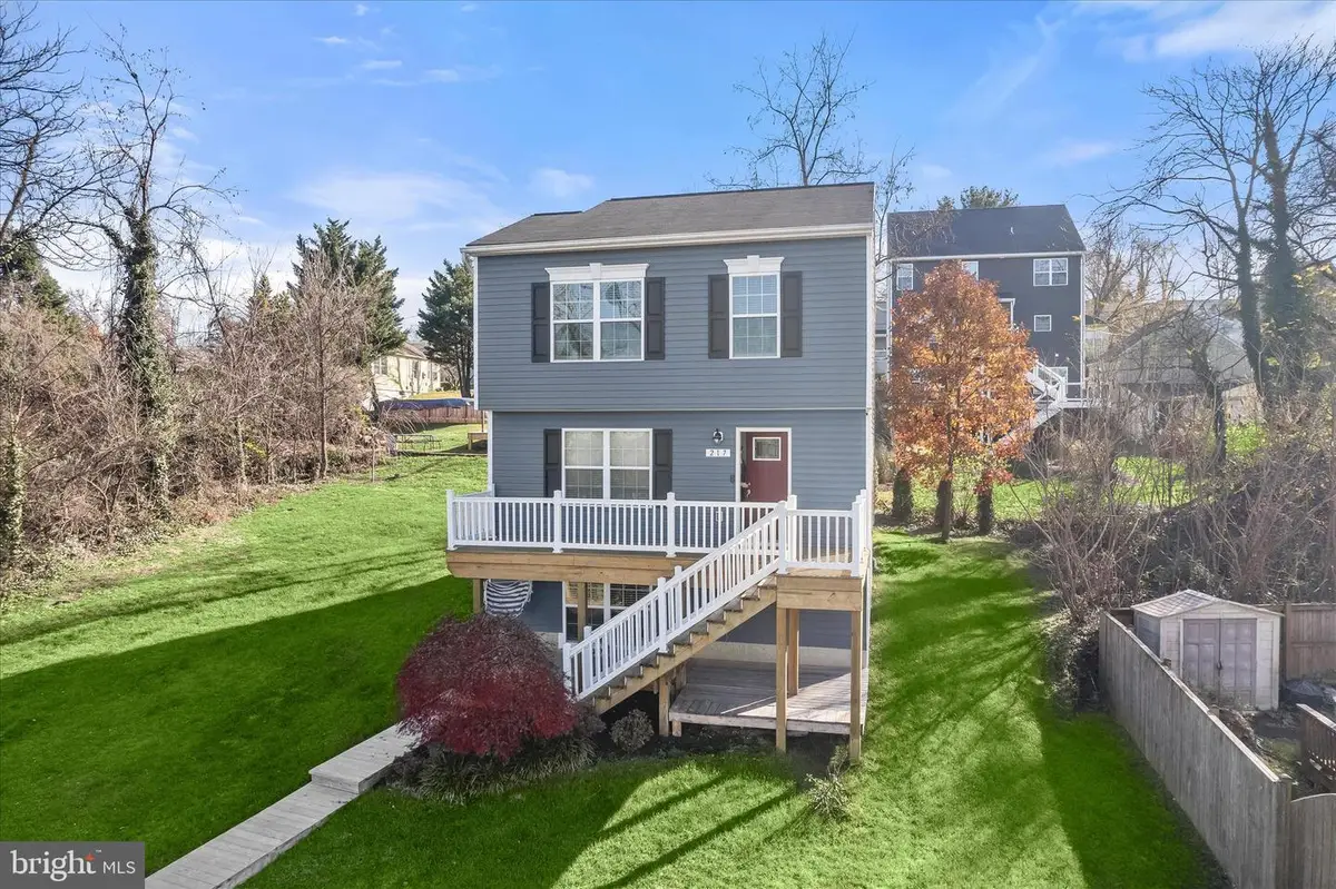 217 Berlin Ave, Baltimore, MD 21225 - Image #1