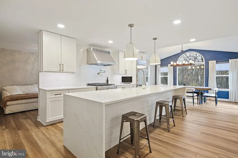 44 Jones Station Rd, Arnold, MD 21012 - Image #2