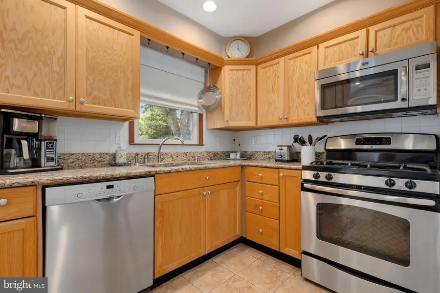 133 Valley View Ave, Edgewater, MD 21037 - Image #2