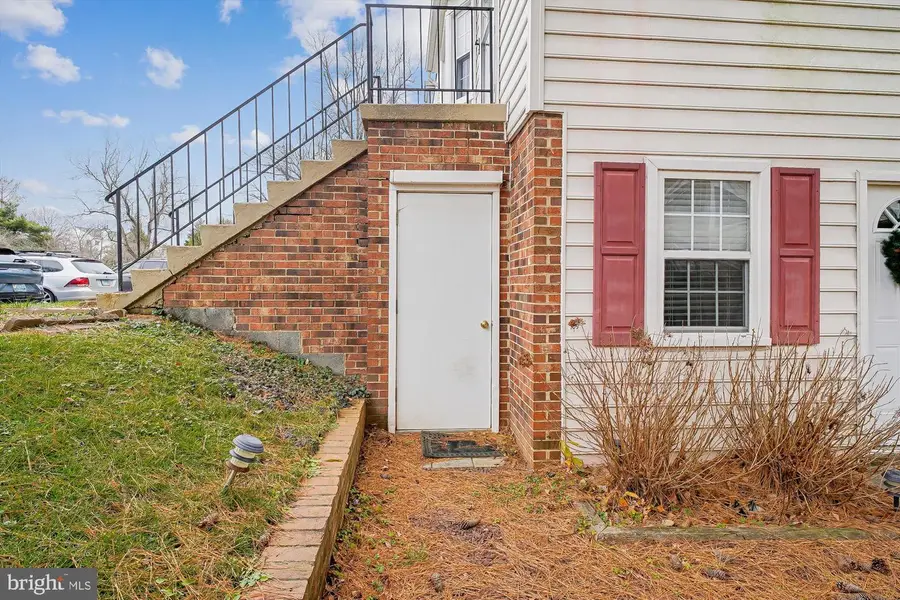 1677 Hart Ct, Crofton, MD 21114 - Image #2