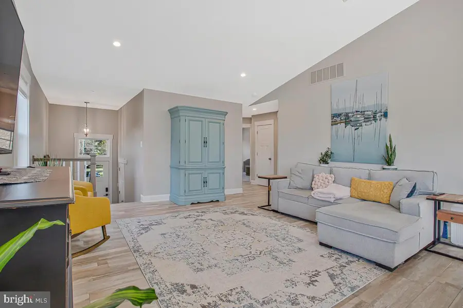 3729 Beach Drive Blvd, Edgewater, MD 21037 - Image #3