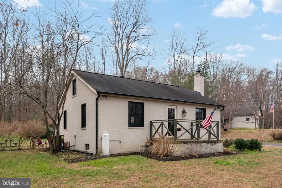 667 Old Herald Harbor Rd, Crownsville, MD 21032 - Image #2