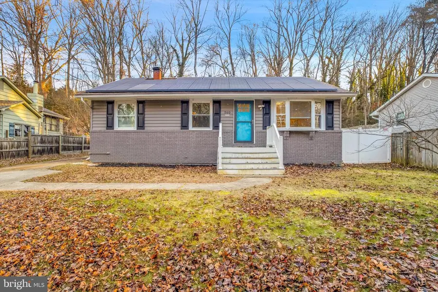 560 Edwards Dr, Odenton, MD 21113 - Image #2