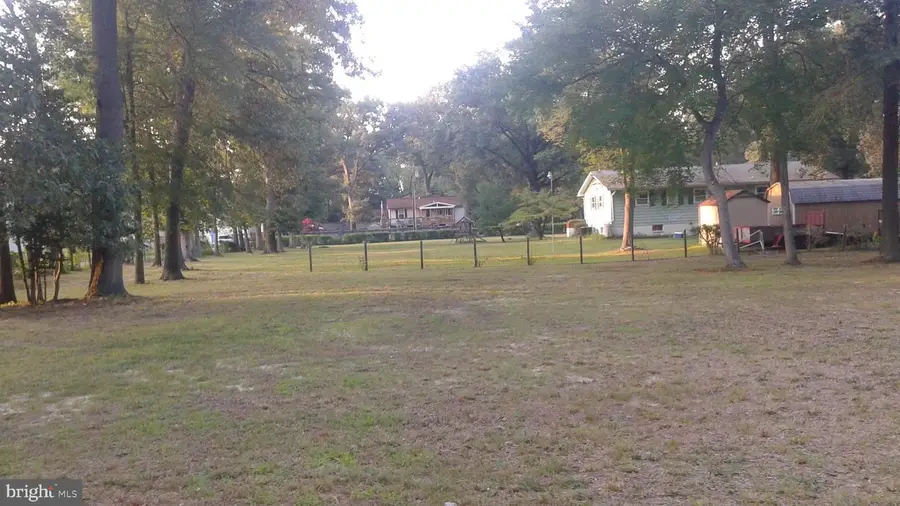 8097 Armiger Dr, Pasadena, MD 21122 - Image #2