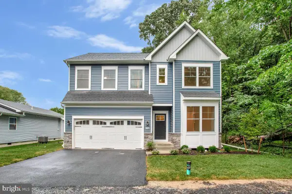 4908 Olive St, SHADY SIDE, MD 20764