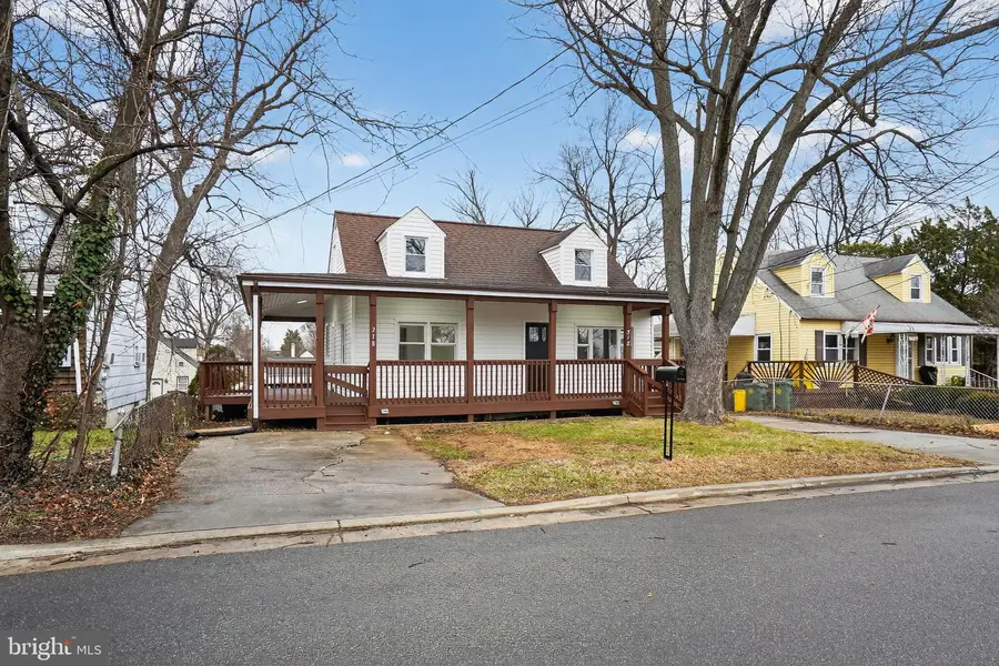 318 Holy Cross Rd, Baltimore, MD 21225 - Image #3