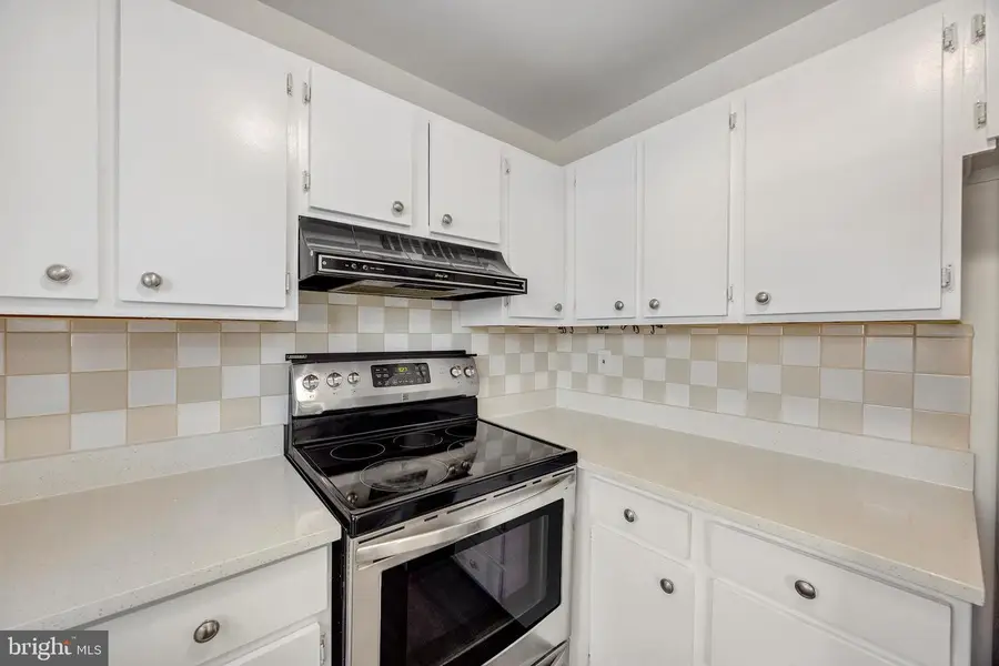 7662 Sherlock Ct, Pasadena, MD 21122 - Image #2