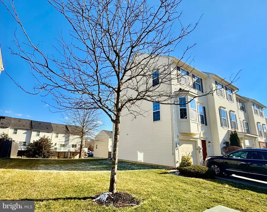 7697 Timbercross Ln, Glen Burnie, MD 21060 - Image #3