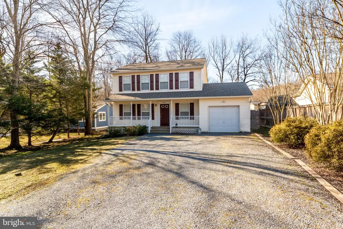 3587 Loch Haven Dr, Edgewater, MD 21037 - Image #1