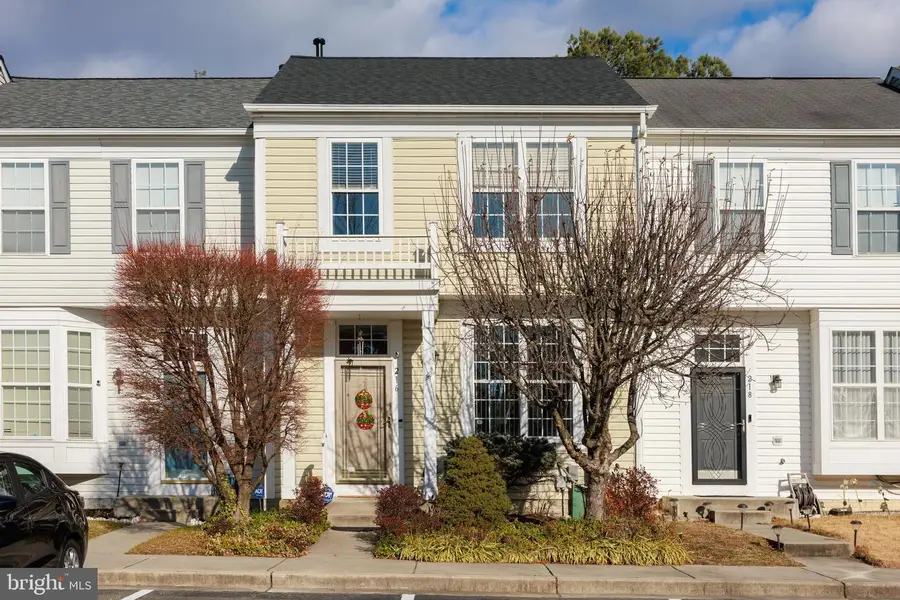 216 Arcadia Shores Cir, Odenton, MD 21113 - Image #2