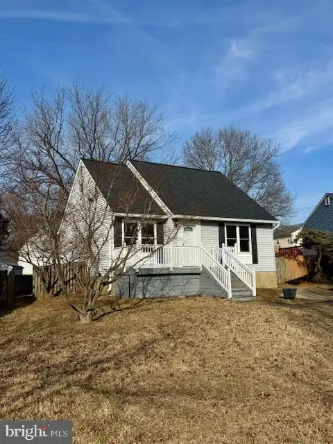 8004 Helonias Ct, PASADENA, MD 21122