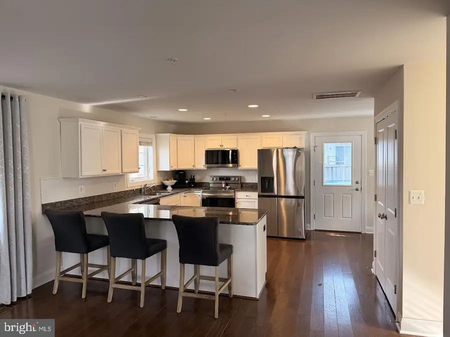 1635 Fairhill Dr, Edgewater, MD 21037 - Image #3