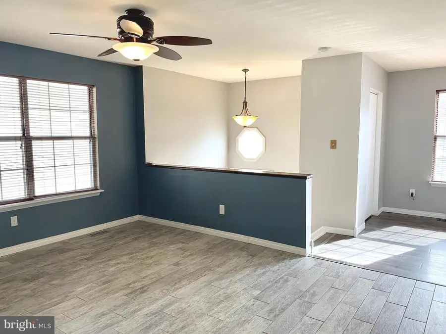 808 207th St, Pasadena, MD 21122 - Image #2