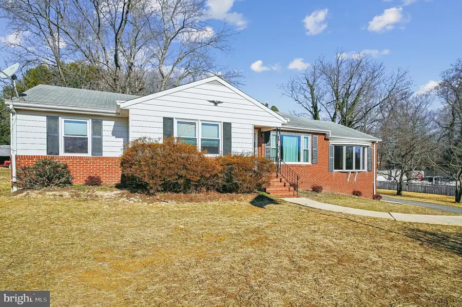 106 Valley View Farm Ln, Tracys Landing, MD 20779 - Image #2