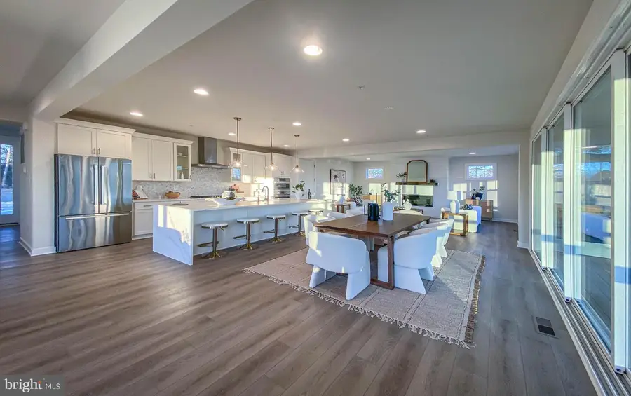 205 Cahill Ave, Severna Park, MD 21146 - Image #2