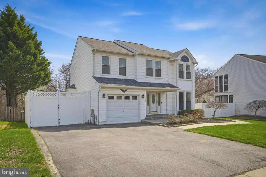 759 Sunnyfield Ln, Baltimore, MD 21225 - #2