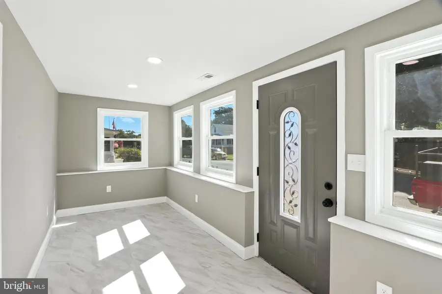 310 Audrey Ave, Baltimore, MD 21225 - Image #2