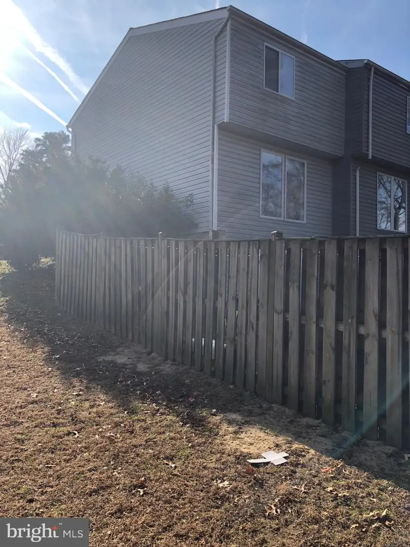 8080 Wolsey Ct, Pasadena, MD 21122 - Image #3